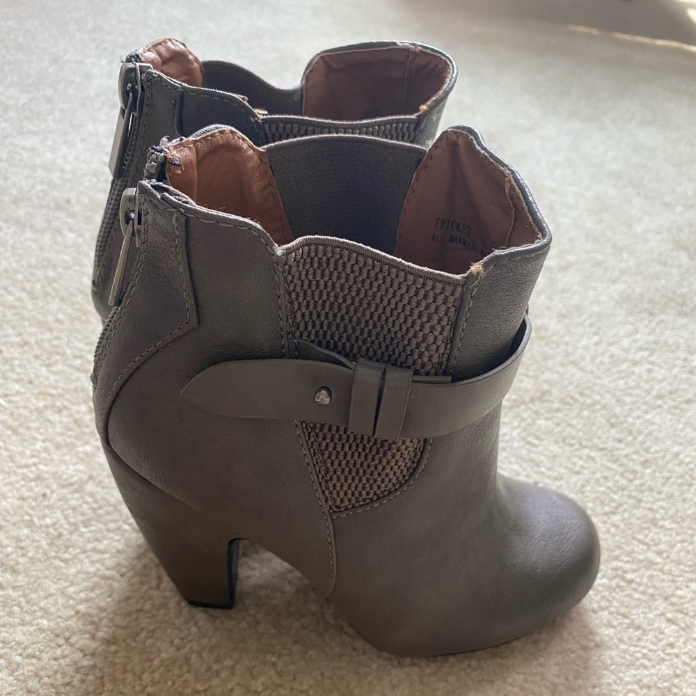 super cute heel booties